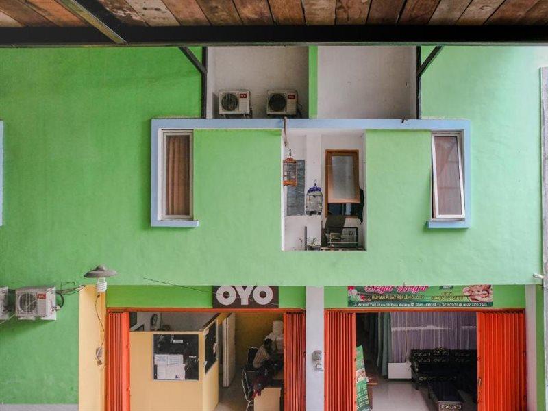 Reddoorz Near Flyover Arjosari Malang Exterior photo